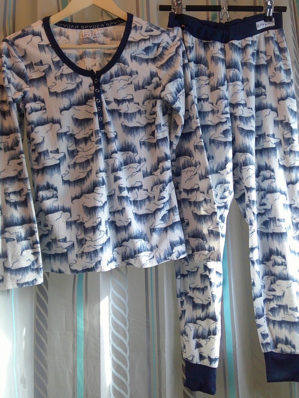 SPYDER Thermal Grid Fleece 2-Pc Baselayer/Pajama Set Arctic Ice Scene Woman Sz M
